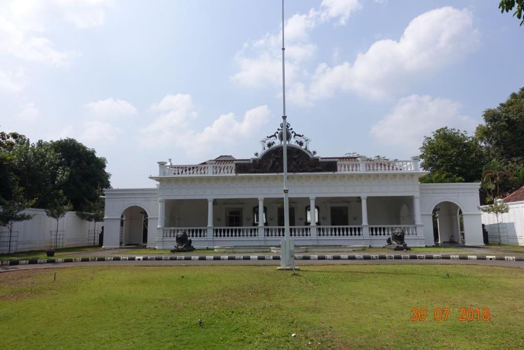 Omah Kertonegoro Hotel Yogyakarta Exterior photo